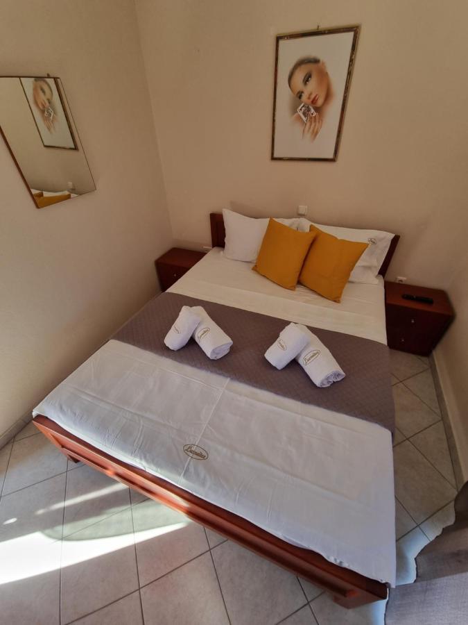 Premium Suites Ofrínion Exterior foto