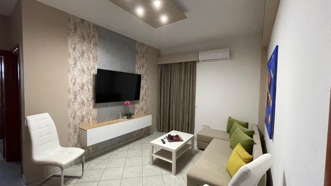 Premium Suites Ofrínion Exterior foto