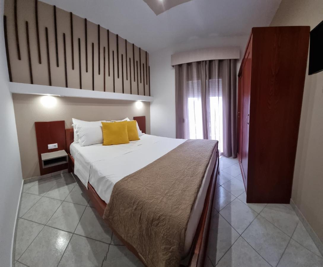 Premium Suites Ofrínion Exterior foto